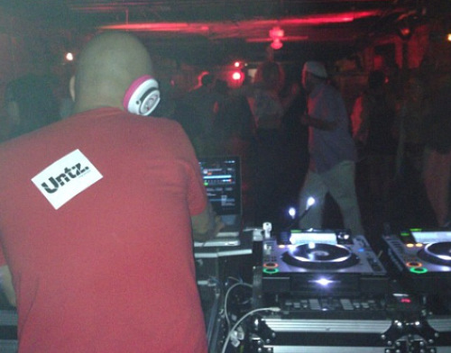 An Untz sticker slapped onto a DJ.
