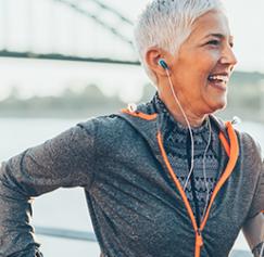 woman running 5k